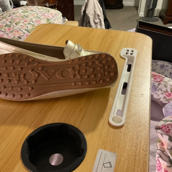 Shoes - Picture 2 of 4